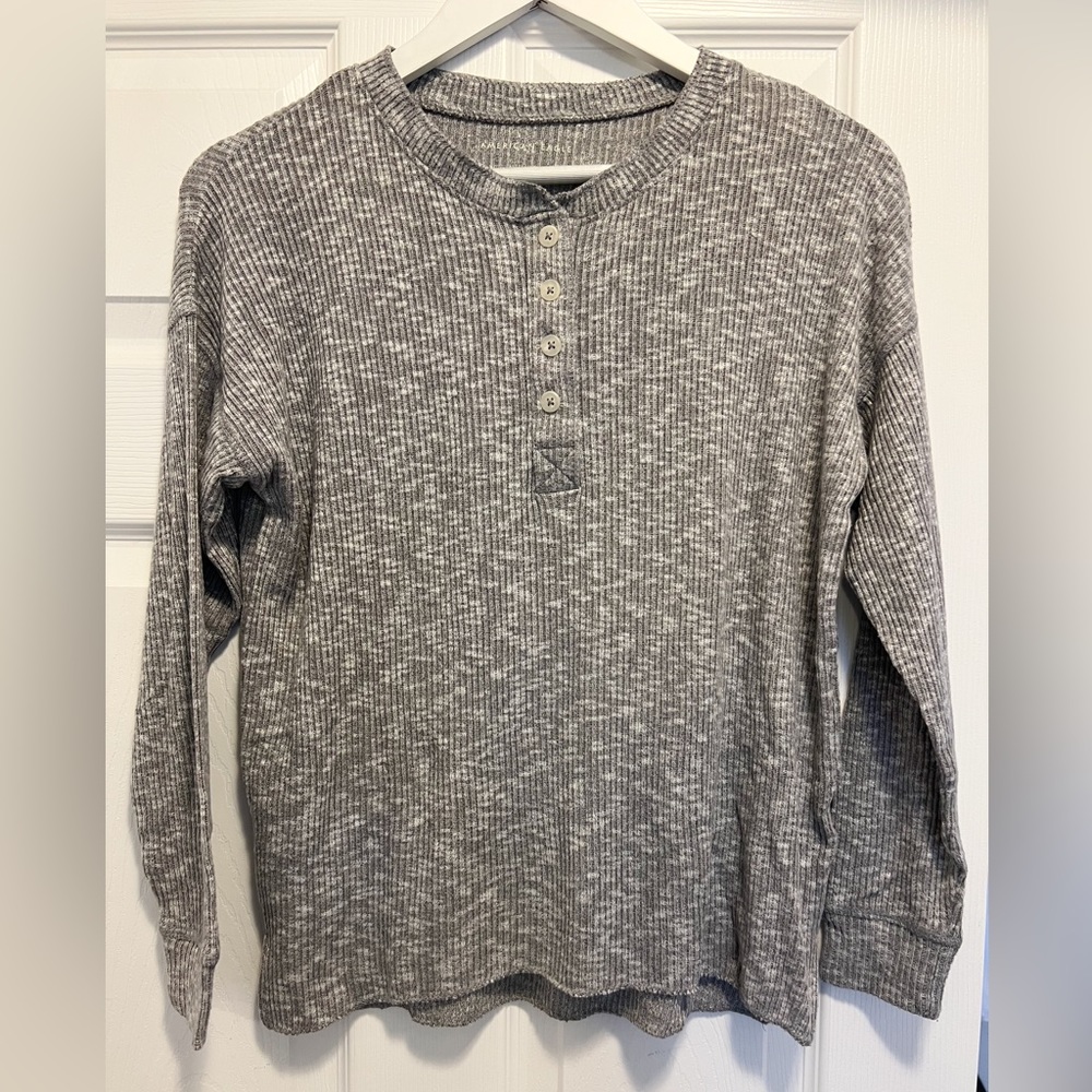American Eagle top, American Eagle long sleeve shirt